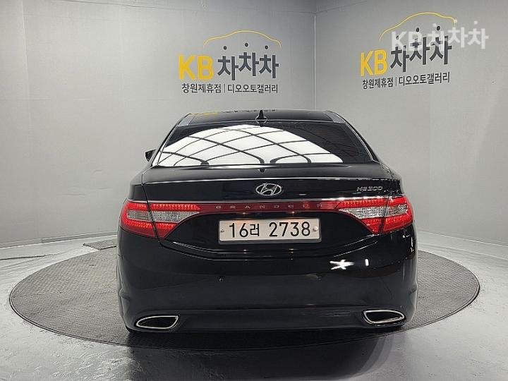 Hyundai Grandeur HG HG300 Premium 7