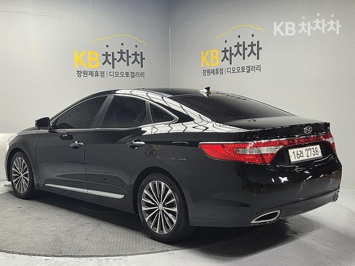 Hyundai Grandeur HG HG300 Premium 8
