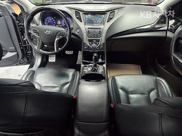 Hyundai Grandeur HG HG300 Premium 10