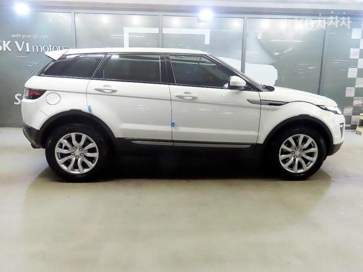 Land Rover Range Rover Evoque 5 Duo 2.0 TD4 SE 4