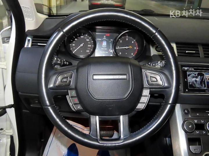 Land Rover Range Rover Evoque 5 Duo 2.0 TD4 SE 9