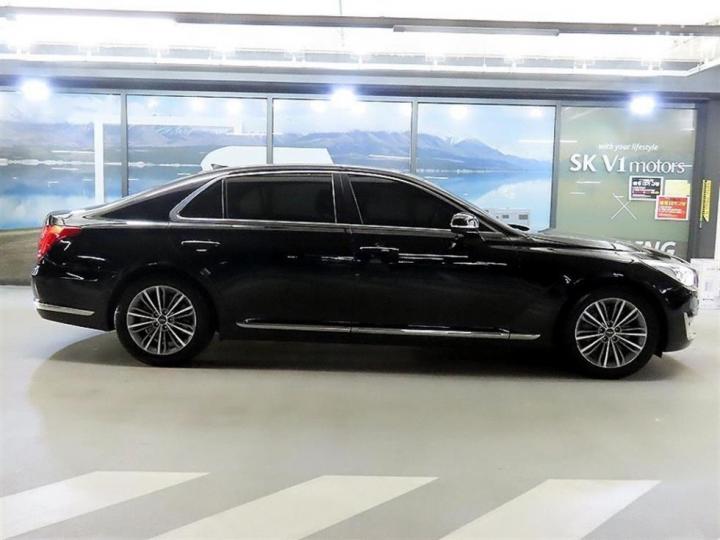 Genesis EQ900 3.8 GDI Luxury 4