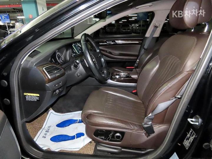 Genesis EQ900 3.8 GDI Luxury 7