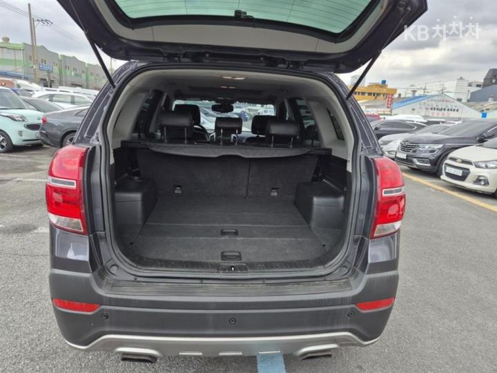 Chevrolet Captiva 4WD LTZ 7