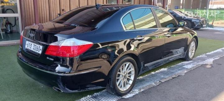 Hyundai Genesis BH330 LUXURY Base Type 7