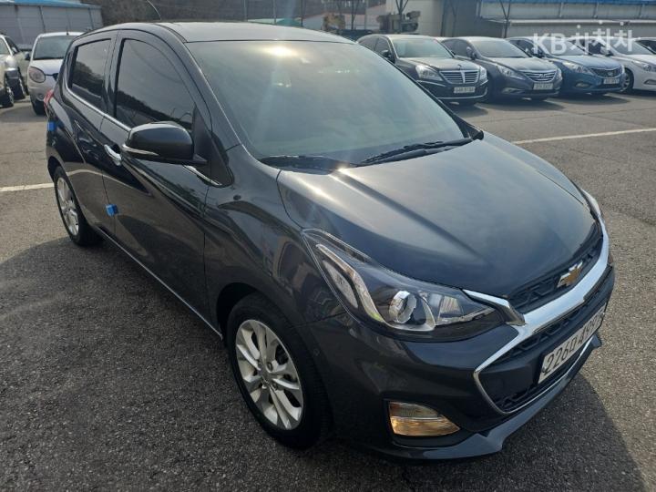 Chevrolet Spark Premier Base Type 9