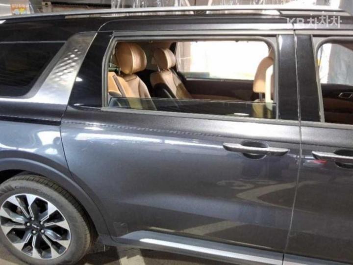 Kia Carnival D2.2 Noblesse 10