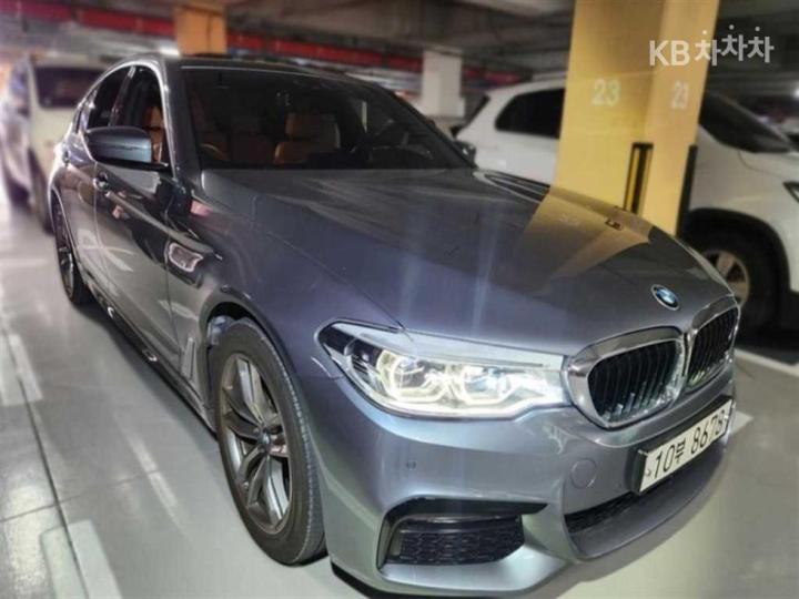 BMW 5 Series G30 520d xDrive M Sport Package 4