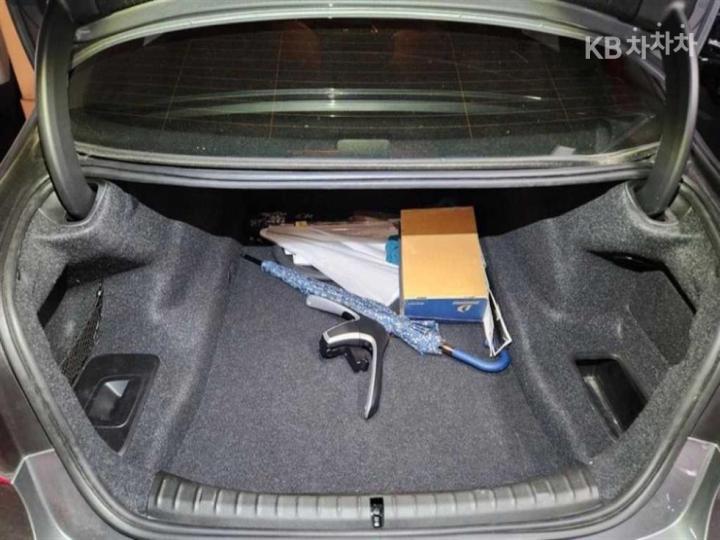 BMW 5 Series G30 520d xDrive M Sport Package 9