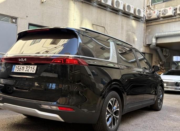Kia Carnival D2.2 Prestige 7