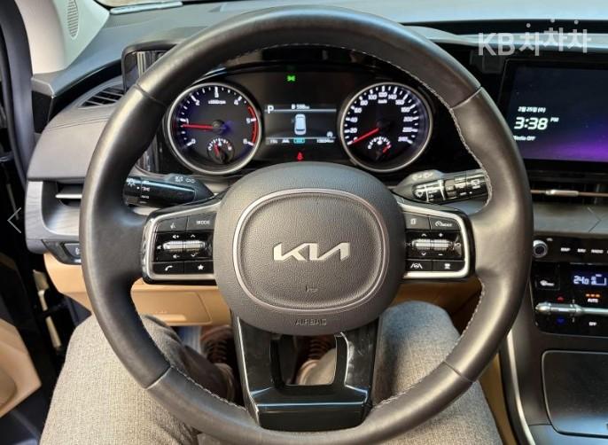 Kia Carnival D2.2 Prestige 8