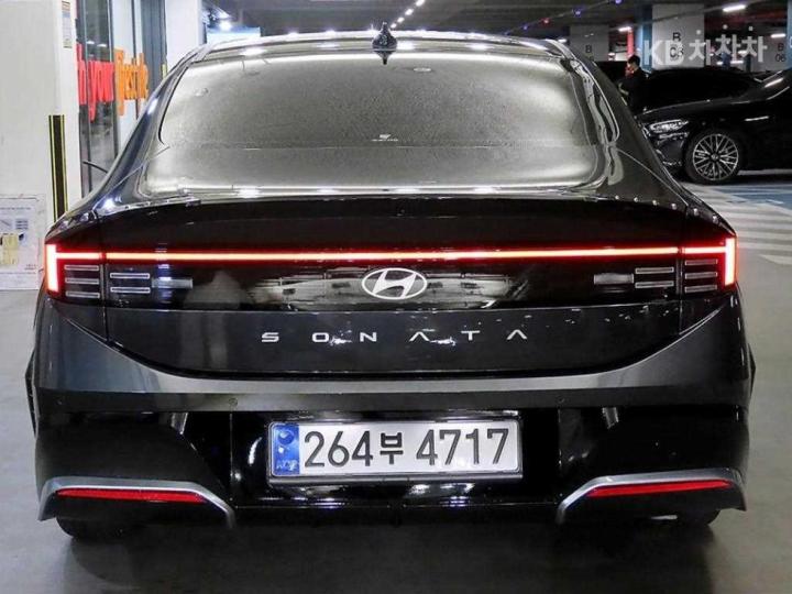 Hyundai Sonata The Edge DN8 1.6 Turbo Inspiration 6