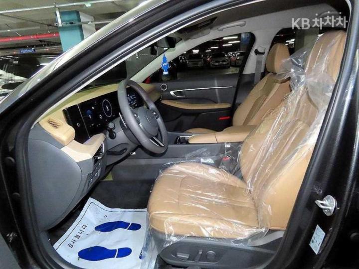 Hyundai Sonata The Edge DN8 1.6 Turbo Inspiration 7