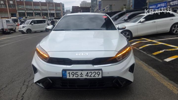 Kia K3 BD 1.6 Gasoline Noblesse 3