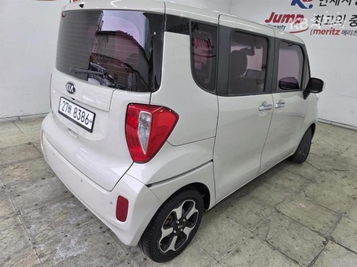 Kia Ray 1.0 Gasoline Luxury 7