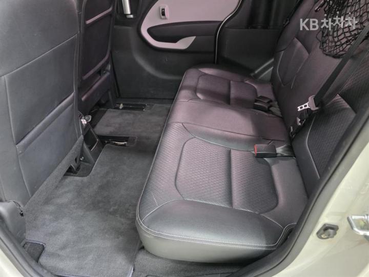 Kia Ray 1.0 Gasoline Luxury 10