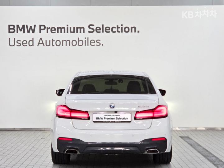 BMW 5 Series G30 530e M Sport 4