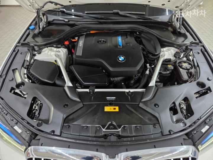 BMW 5 Series G30 530e M Sport 7