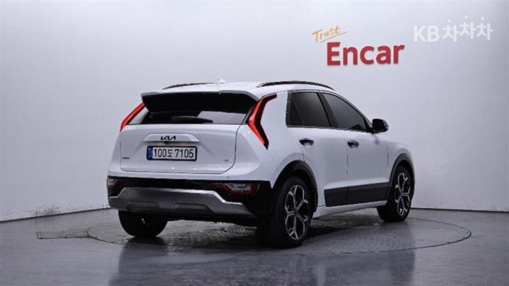 Kia Niro The 1.6 HEV Signature 4