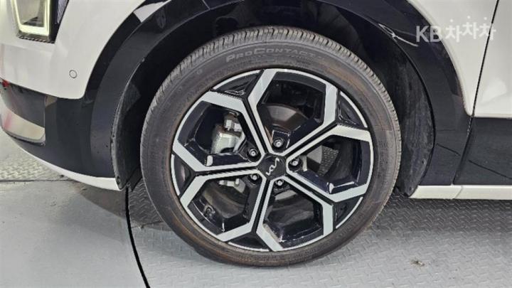 Kia Niro The 1.6 HEV Signature 6