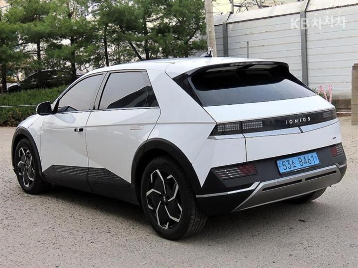 Hyundai IONIQ 5 Long Range AWD Exclusive 4