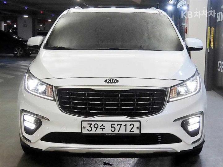 Kia Carnival 3.3 Gasoline Limousine President 3