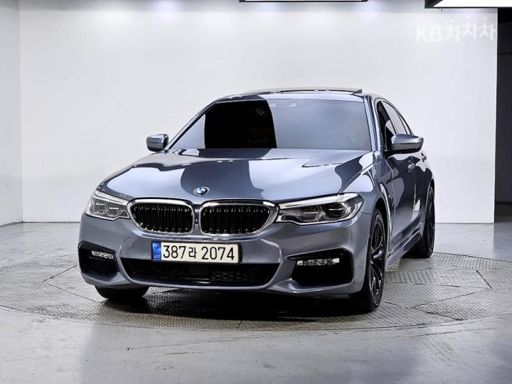 BMW 5 Series G30 520d xDrive M Sport Package 3