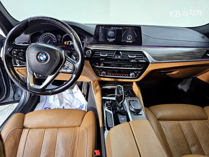 BMW 5 Series G30 520d xDrive M Sport Package 6