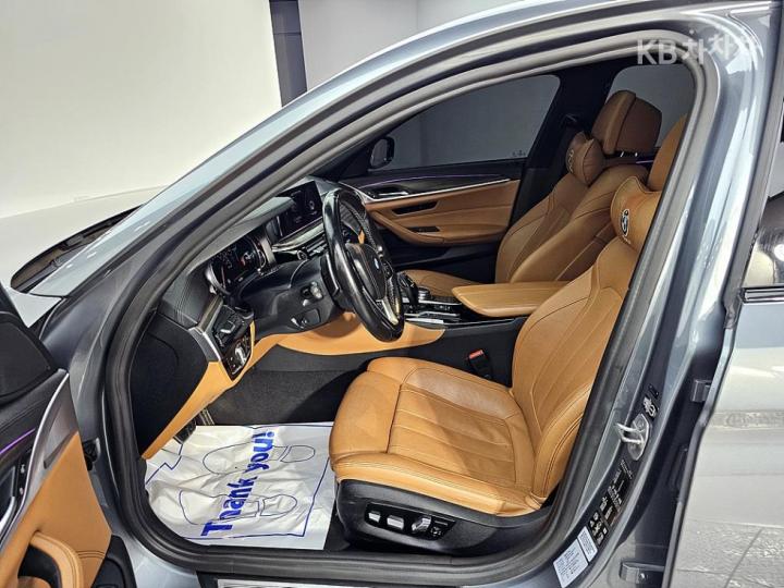 BMW 5 Series G30 520d xDrive M Sport Package 9