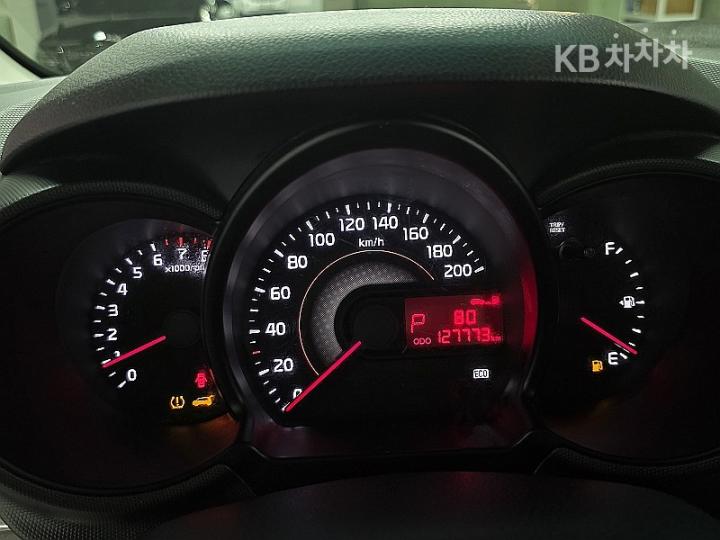 Kia Ray Van Van Premium Type 8