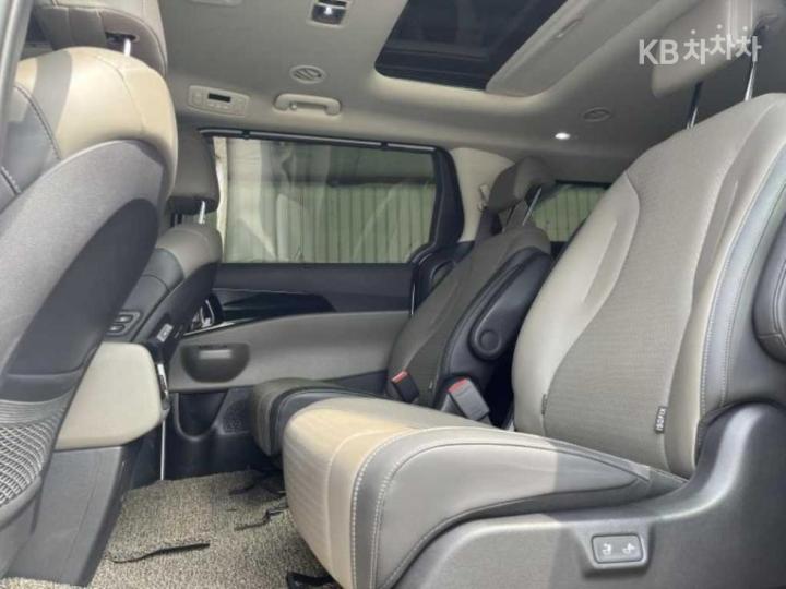 Kia Carnival G3.5 GDI Signature 7