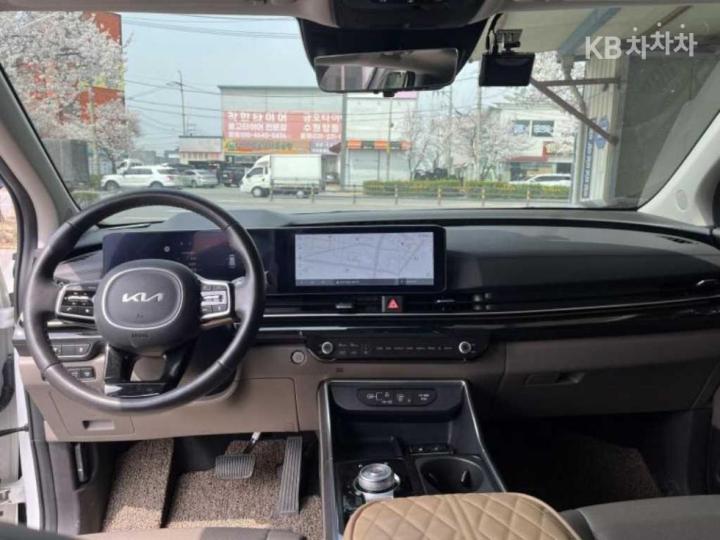 Kia Carnival G3.5 GDI Signature 10