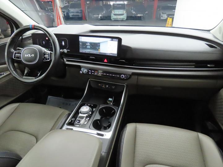 Kia Carnival Hybrid 1.6 HEV Noblesse 6