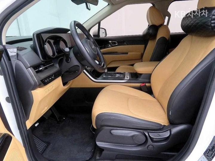 Kia Carnival D2.2 Prestige 7