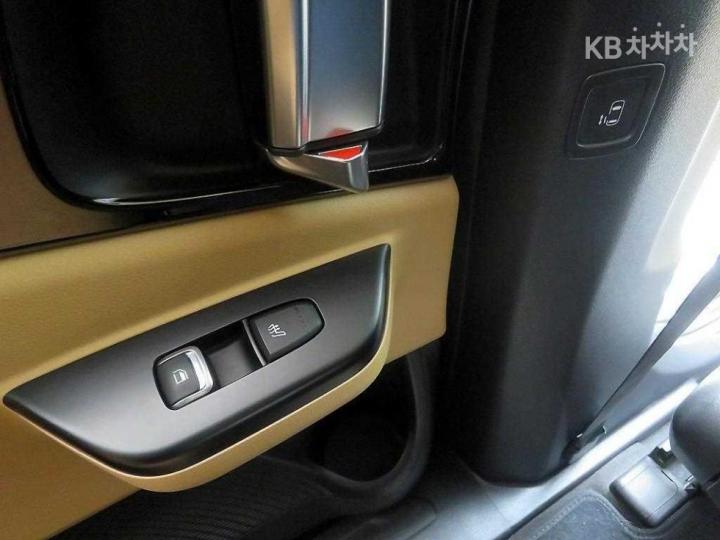 Kia Carnival D2.2 Prestige 10