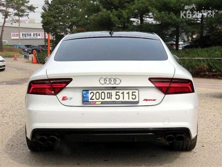 Audi S7 4.0 TFSI Quattro 4G 5