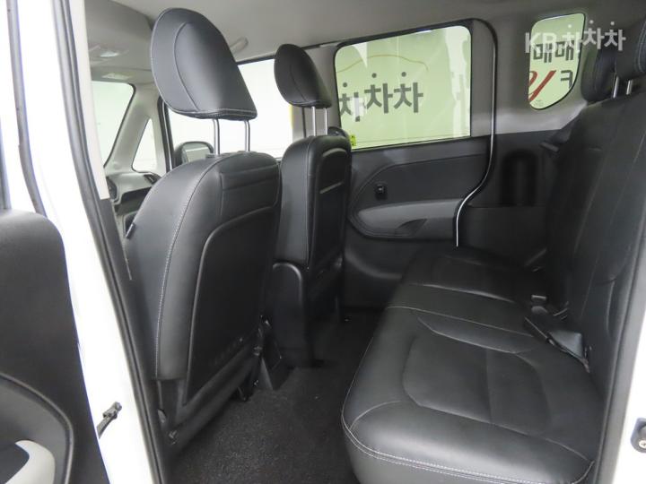 Kia Ray 1.0 Gasoline Signature 7