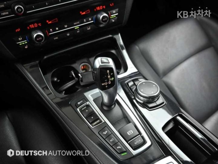 BMW 5 Series New 520d xDrive M Aerodynamic F10 10