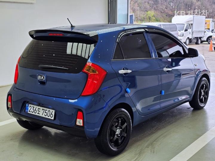 Kia Morning Deluxe 8