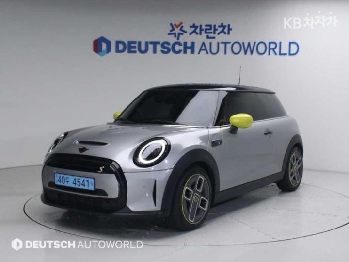 Mini Cooper Electric SE Base Type 2