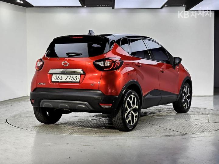 Renault QM3 New RE Signature 5