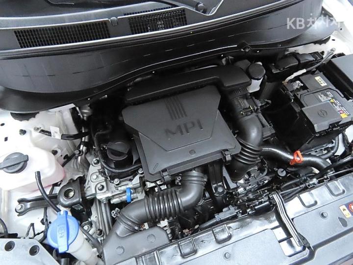 Hyundai Casper 1.0 Gasoline The Essential 8