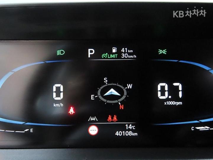 Hyundai Casper 1.0 Gasoline The Essential 9