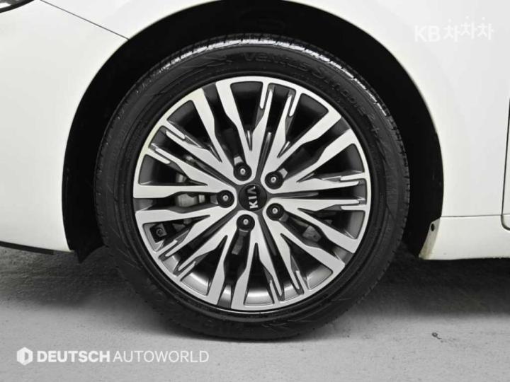 Kia K7 Premier Hybrid 2.4 HEV Signature 6