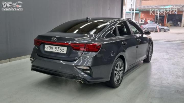 Kia K3 1.6 Gasoline Prestige 3