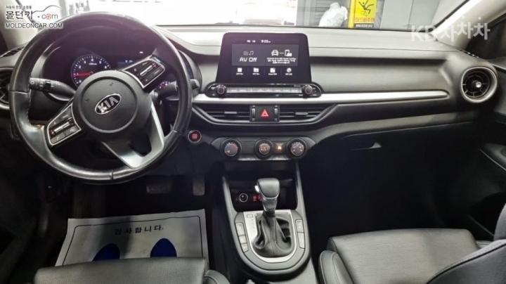 Kia K3 1.6 Gasoline Prestige 8