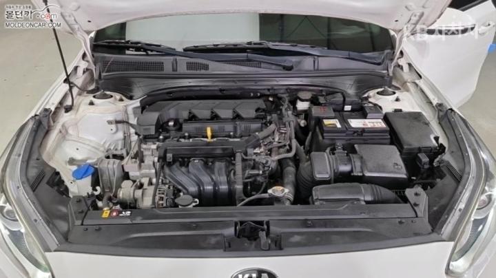 Kia K3 1.6 Gasoline Luxury 9