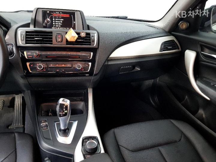 BMW 1 Series New 118d Sport Base Type 10