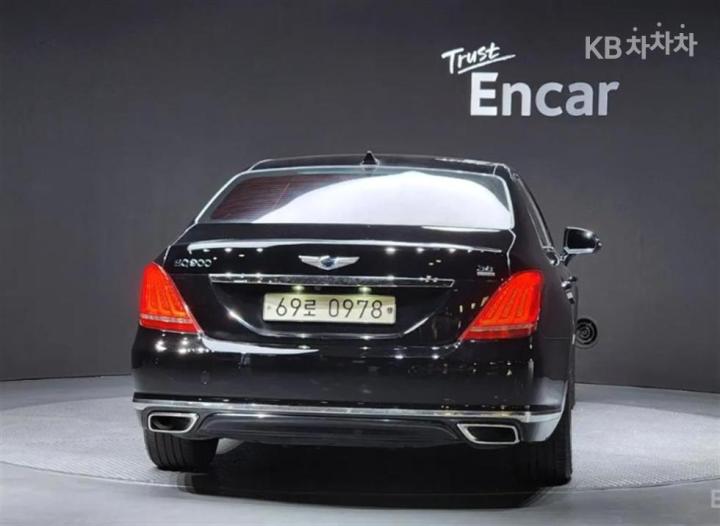 Genesis EQ900 3.8 GDI AWD Luxury 5