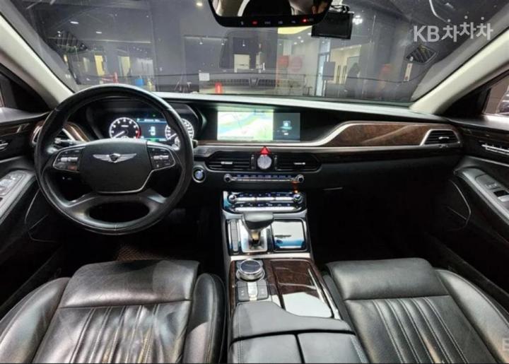 Genesis EQ900 3.8 GDI AWD Luxury 6